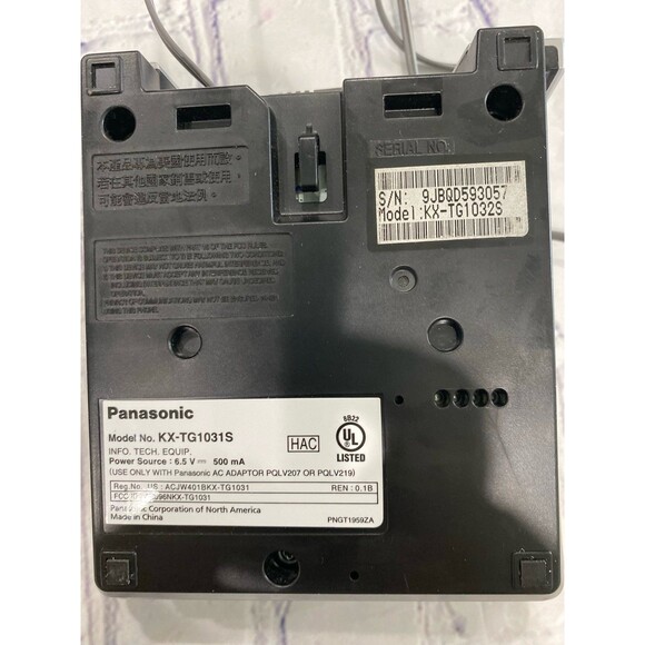 Panasonic KX-TG103S Two (2) Cordless Handset Phones with Bases, Power Cords, - Picture 7 of 11